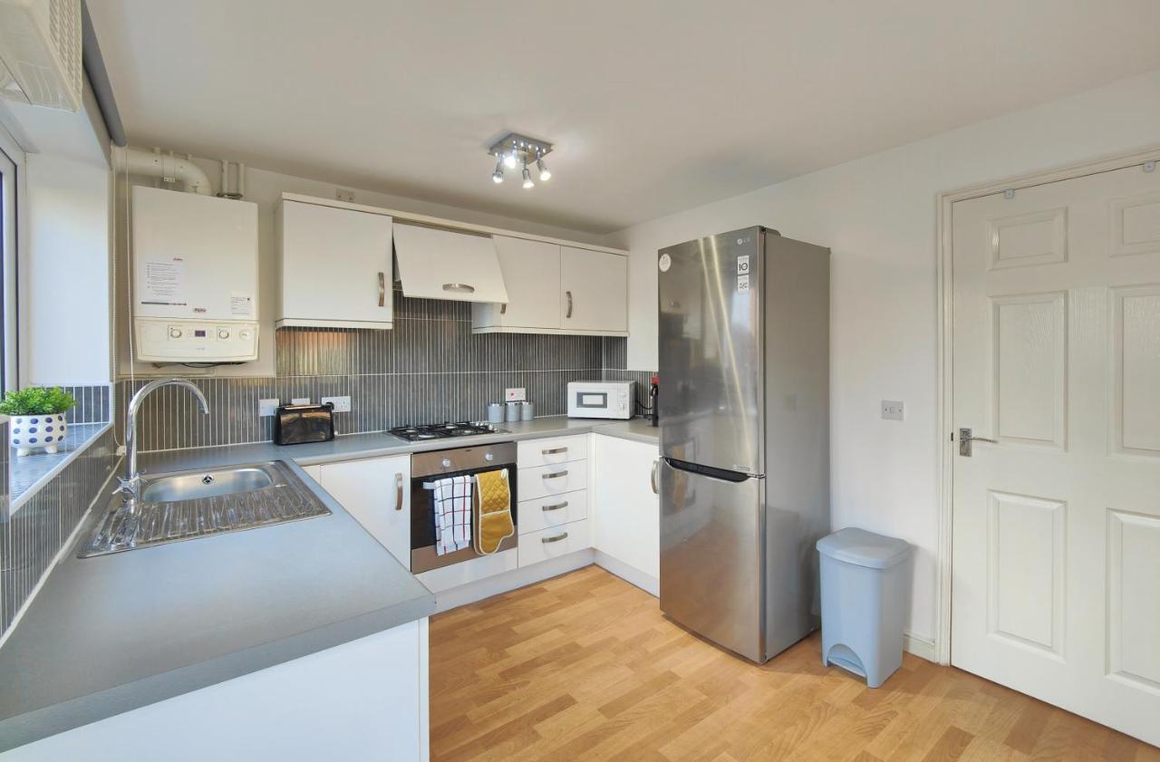 The Metcombe - Bright Townhouse With Free Parking 10 Minutes Walk To Coop Live Villa Manchester Eksteriør bilde